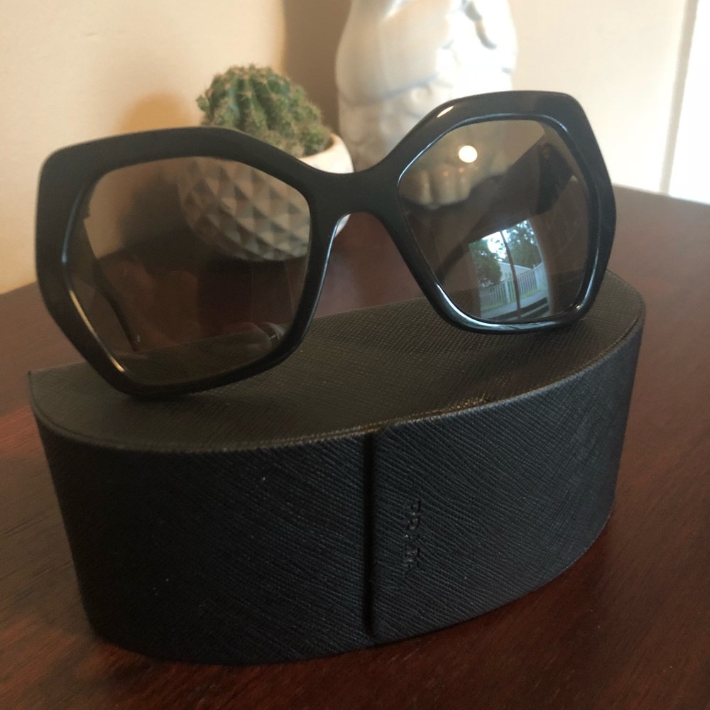 💕SALE💕 Prada Sunglasses